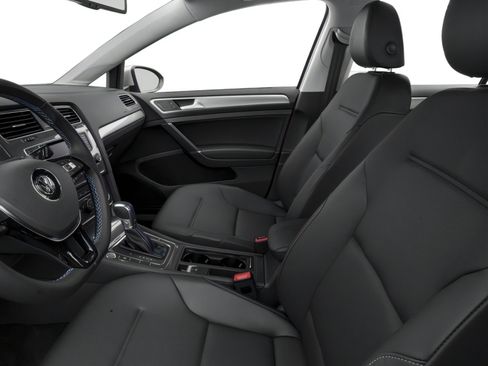 Used 2016 Volkswagen e-Golf SE image 8