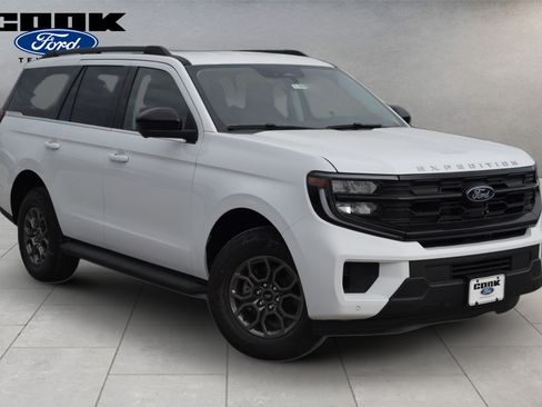 New 2026 Ford Expedition Active RWD image 3