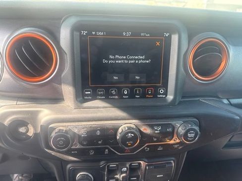 Used 2021 Jeep Gladiator Mojave AWD/4WD image 9