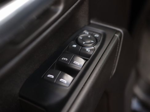 Used 2024 Chevrolet Silverado 2500 Custom w/ Custom Value Package image 24