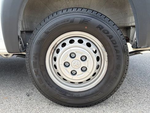 Used 2026 RAM ProMaster 2500 w/ Safety Group FWD image 8