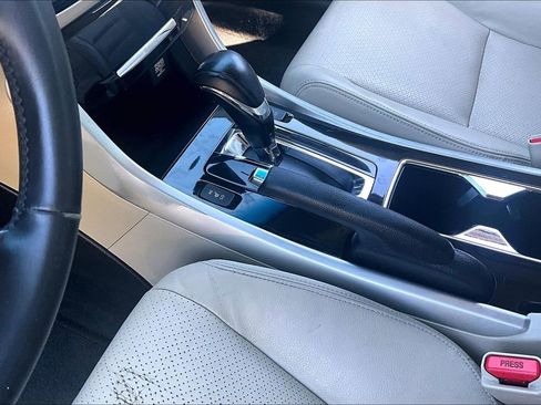 Used 2017 Honda Accord EX-L image 20