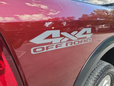 Used 2018 RAM 2500 Tradesman w/ Chrome Appearance Group AWD/4WD image 11