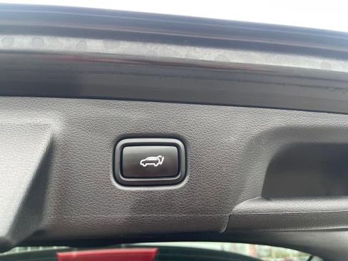 Used 2025 Hyundai Palisade SEL image 18