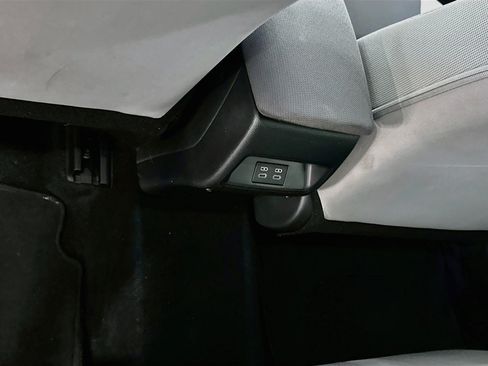 Used 2026 Toyota Corolla LE FWD image 28