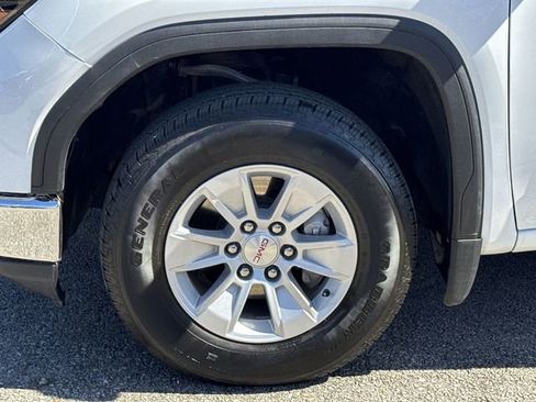 Used 2024 GMC Sierra 1500 SLE image 20