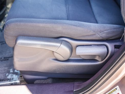 Used 2011 Honda CR-V LX image 21