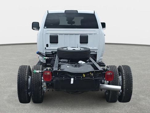New 2026 RAM 4500 Tradesman AWD/4WD image 6