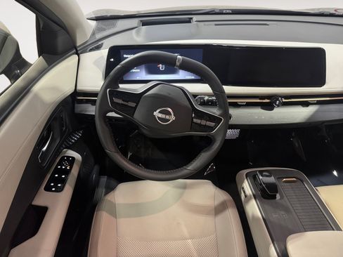 Used 2023 Nissan Ariya FWD image 11