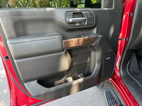 Used 2020 GMC Sierra 2500 Denali w/ Denali Ultimate Package image 9