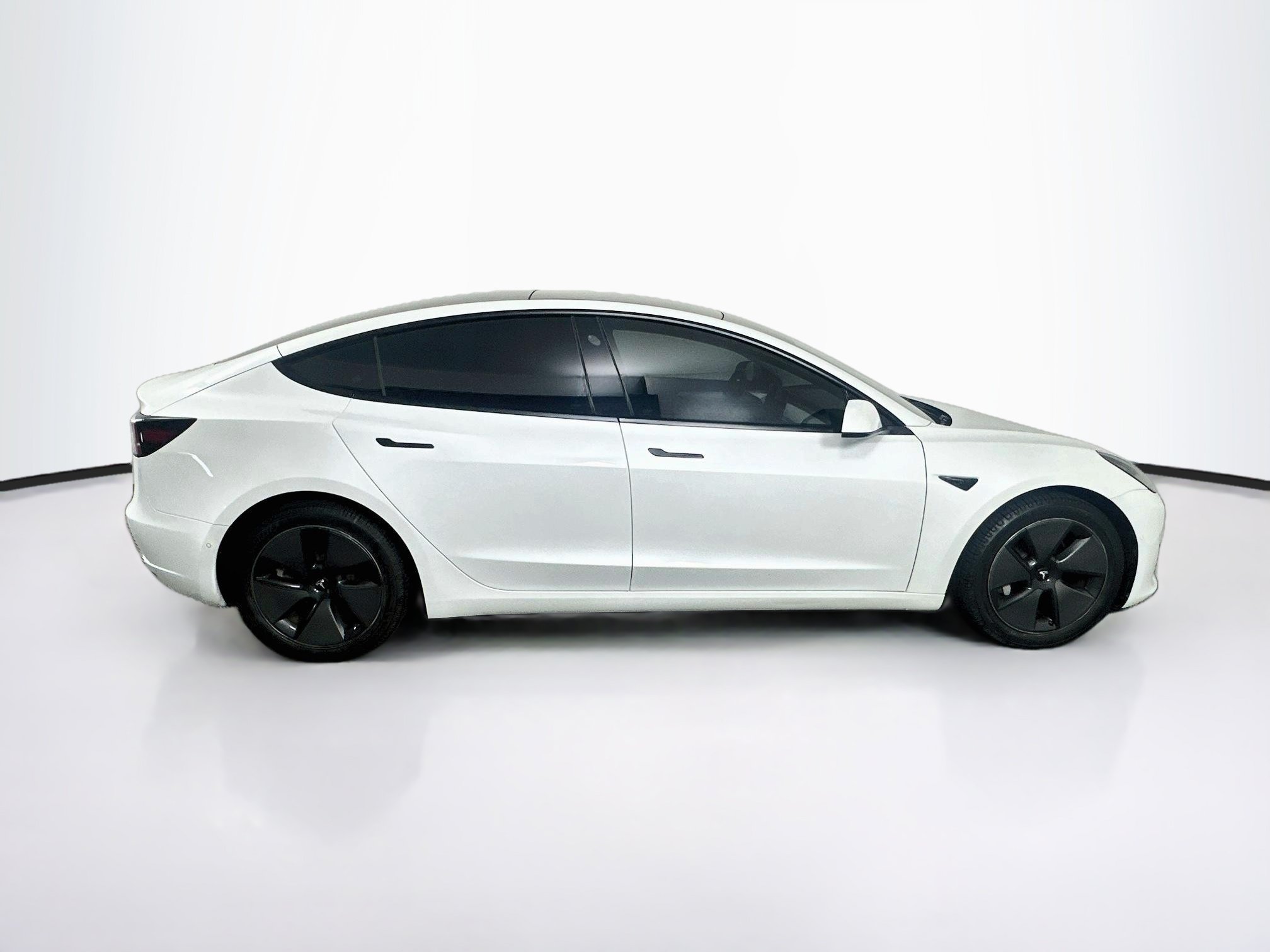 Used 2021 Tesla Model 3 Standard Range Plus RWD image 10