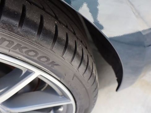 Used 2023 Genesis G70 2.0T image 47