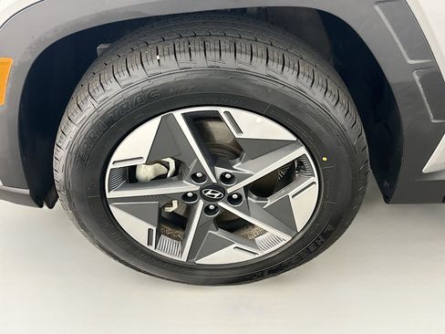 Used 2025 Hyundai Tucson SEL image 11