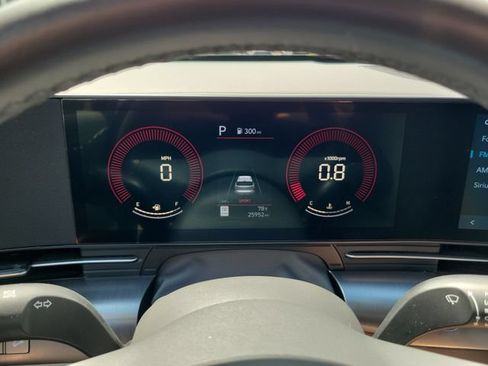 Used 2025 Hyundai Kona SEL FWD image 18