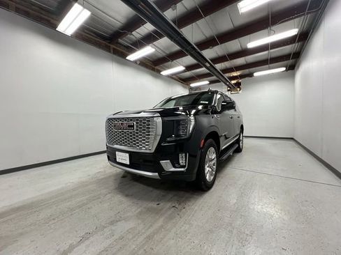 Certified 2024 GMC Yukon Denali w/ Max Trailering Package image 4
