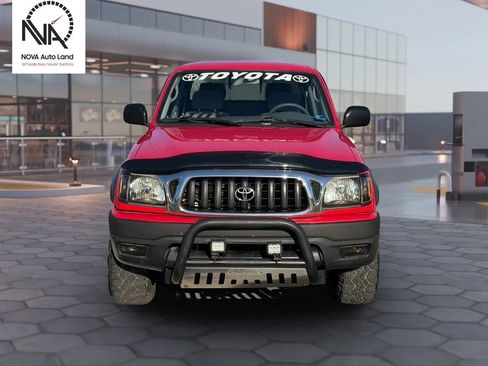 Used 2002 Toyota Tacoma 4WD 4D image 3