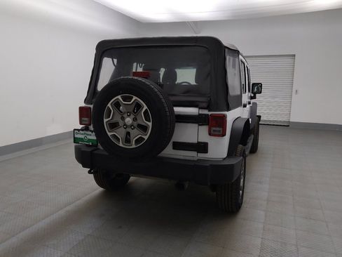 Used 2017 Jeep Wrangler Unlimited Sport image 7