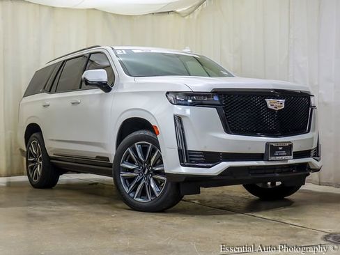 Certified 2021 Cadillac Escalade Sport Platinum w/ Heavy-Duty Trailer Package AWD/4WD image 2