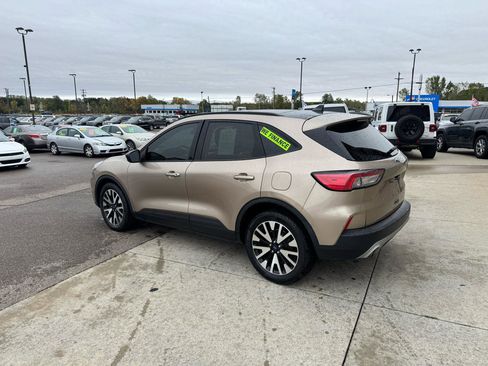 Used 2020 Ford Escape SE Sport image 7