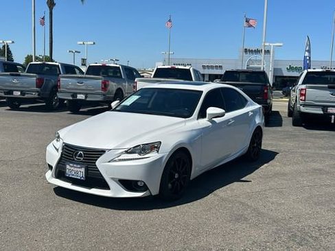 Used 2016 Lexus IS 200t RWD image 8