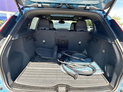 Used 2023 Volvo XC40 Recharge Plus w/ Protection Package Premier AWD/4WD image 26