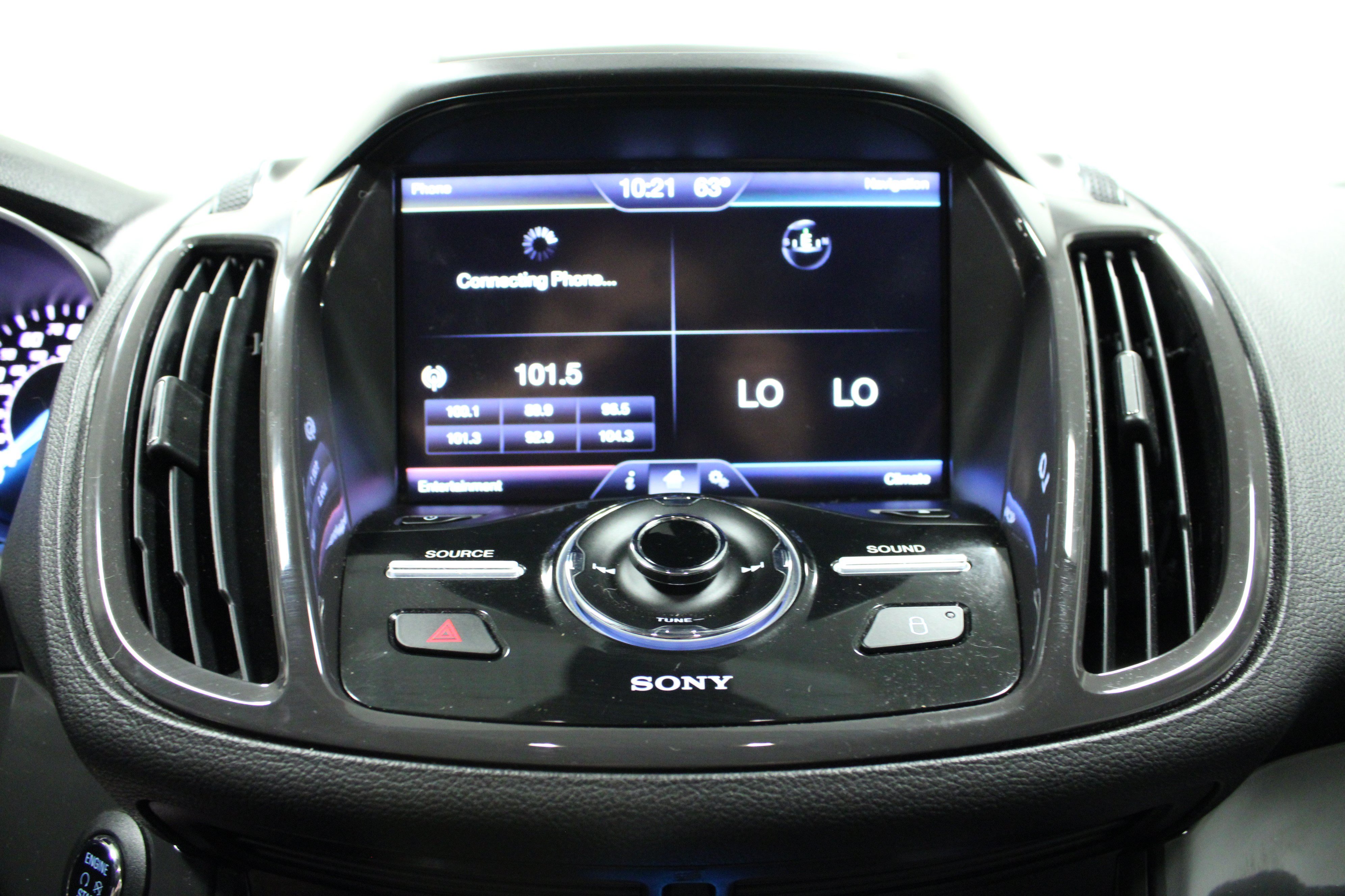 Used 2015 Ford Escape Titanium w/ Canadian Touring Package AWD/4WD image 22