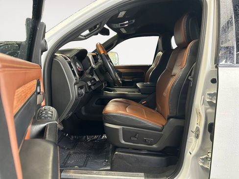 Used 2022 RAM 3500 Limited image 15