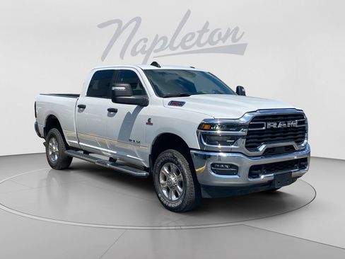 Used 2026 RAM 2500 Big Horn AWD/4WD image 8