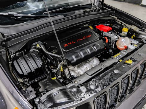 Used 2020 Jeep Renegade Latitude image 50