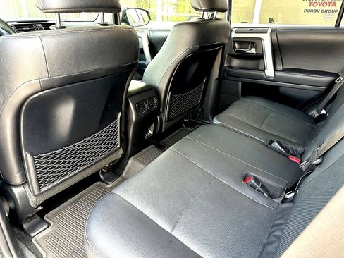 Used 2022 Toyota 4Runner Limited AWD/4WD image 20