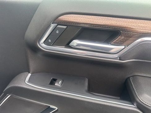 Used 2023 Chevrolet Silverado 1500 LT image 36