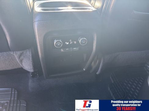 Used 2025 Buick Enclave Preferred image 19