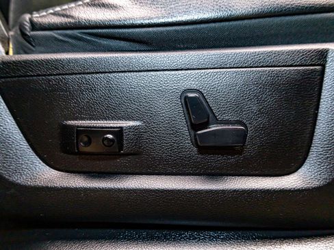 Used 2014 RAM 1500 Sport w/ Sport Premium Group image 24