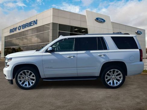 Used 2018 Chevrolet Tahoe Premier AWD/4WD image 2