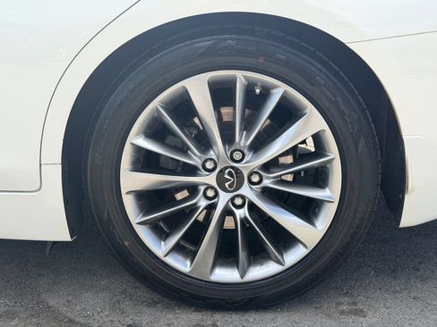 Used 2019 INFINITI Q50 Luxe w/ Essential Package (3.0T Luxe) RWD image 30