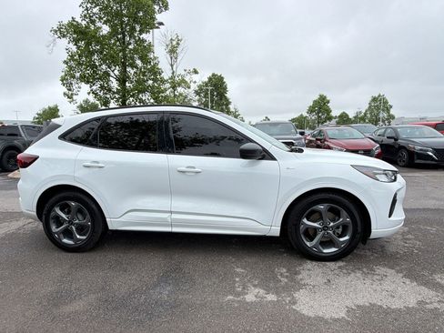 Used 2023 Ford Escape ST-Line w/ Tech Pack #1 FWD image 8
