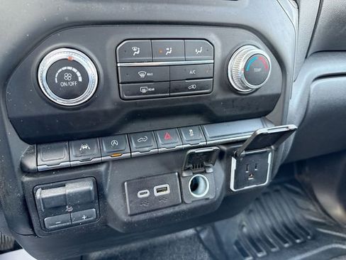 Used 2025 GMC Sierra 1500 Pro w/ Pro Value Package AWD/4WD image 19