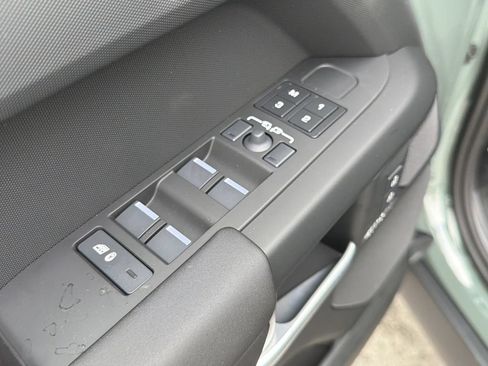 New 2026 Land Rover Defender 110 Trophy Edition AWD/4WD image 20