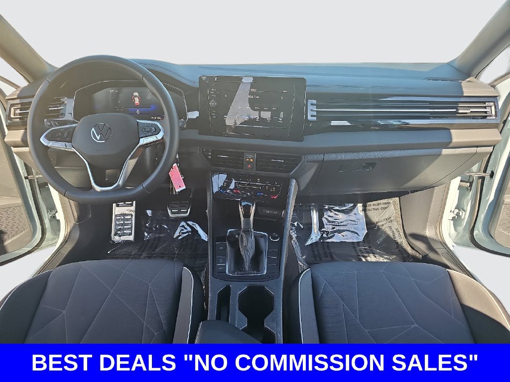 Used 2025 Volkswagen Jetta Sport FWD image 9