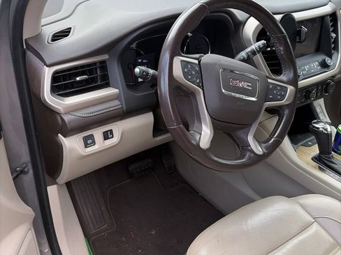 Used 2019 GMC Acadia Denali w/ Technology Package AWD/4WD image 10