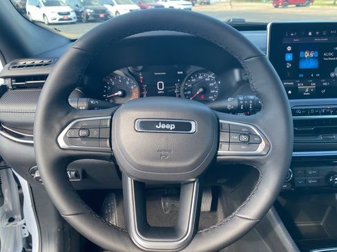 New 2026 Jeep Compass Latitude AWD/4WD image 15