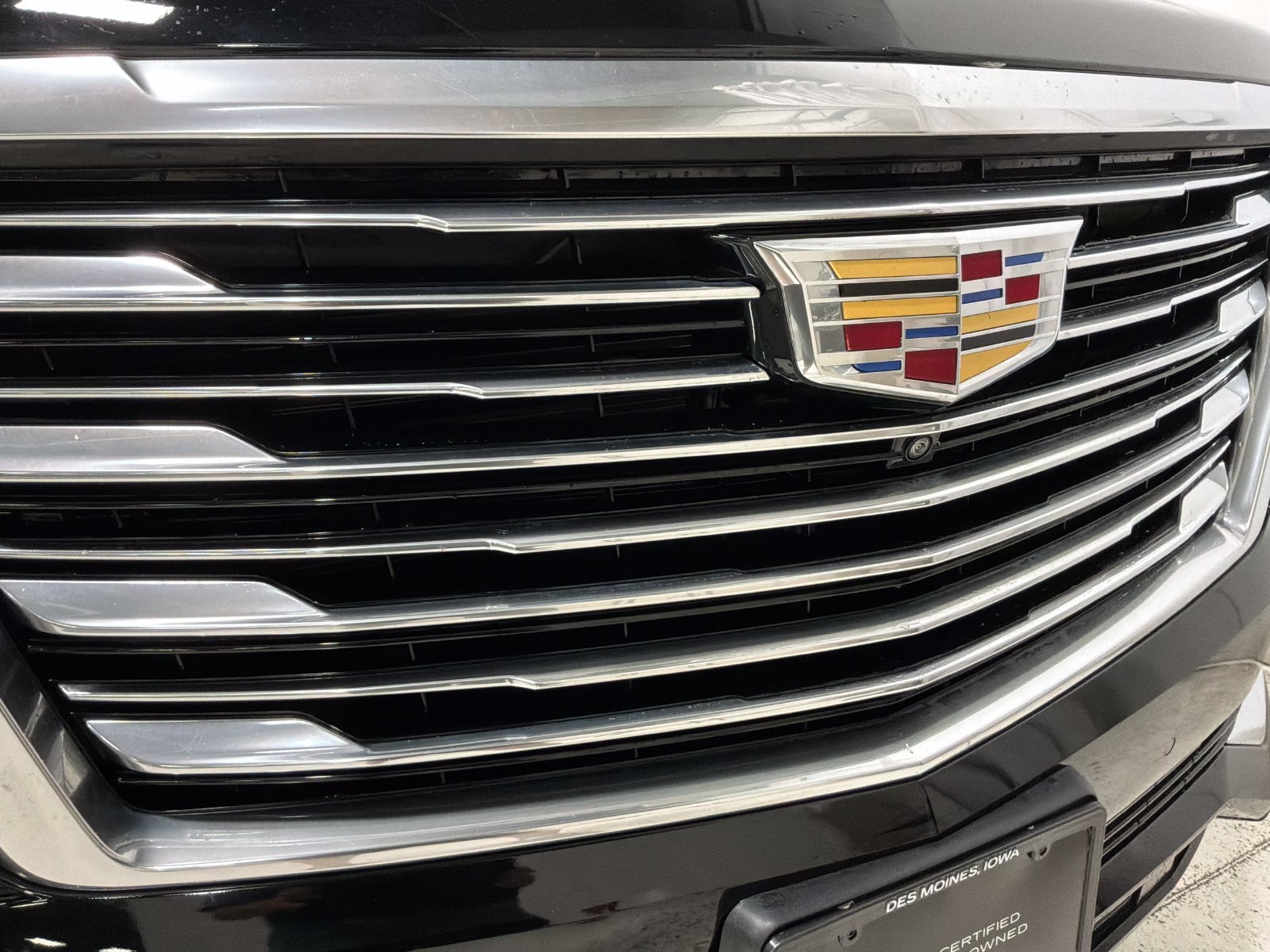 Used 2023 Cadillac Escalade ESV Premium Luxury Platinum AWD/4WD image 26