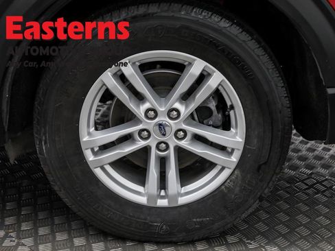 Used 2021 Ford Explorer XLT image 33