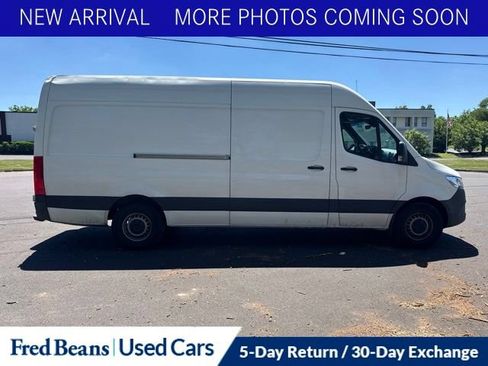 Used 2022 Mercedes-Benz Sprinter 2500 image 10