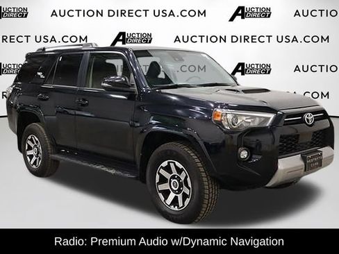 Used 2022 Toyota 4Runner TRD Off-Road Premium AWD/4WD image 2