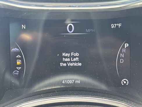 Used 2021 Jeep Grand Cherokee Limited w/ Trailer Tow Group IV AWD/4WD image 18