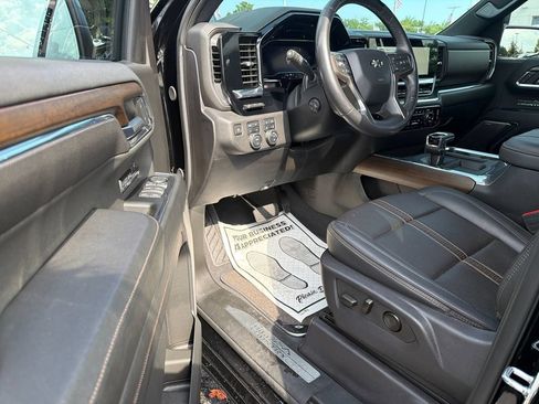 Used 2024 Chevrolet Silverado 1500 High Country w/ Midnight Edition AWD/4WD image 22