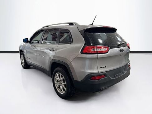 Used 2016 Jeep Cherokee Latitude image 6