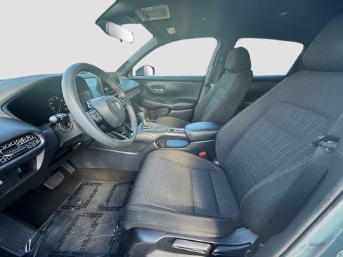 Used 2024 Honda HR-V Sport image 18