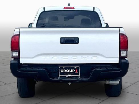 Used 2022 Toyota Tacoma SR RWD image 5